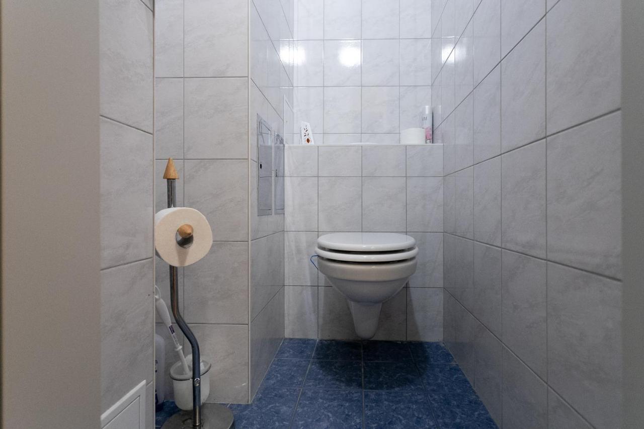 Zentrales Apartment In U-Bahn Naehe & Hauptbahnhof Вена Экстерьер фото